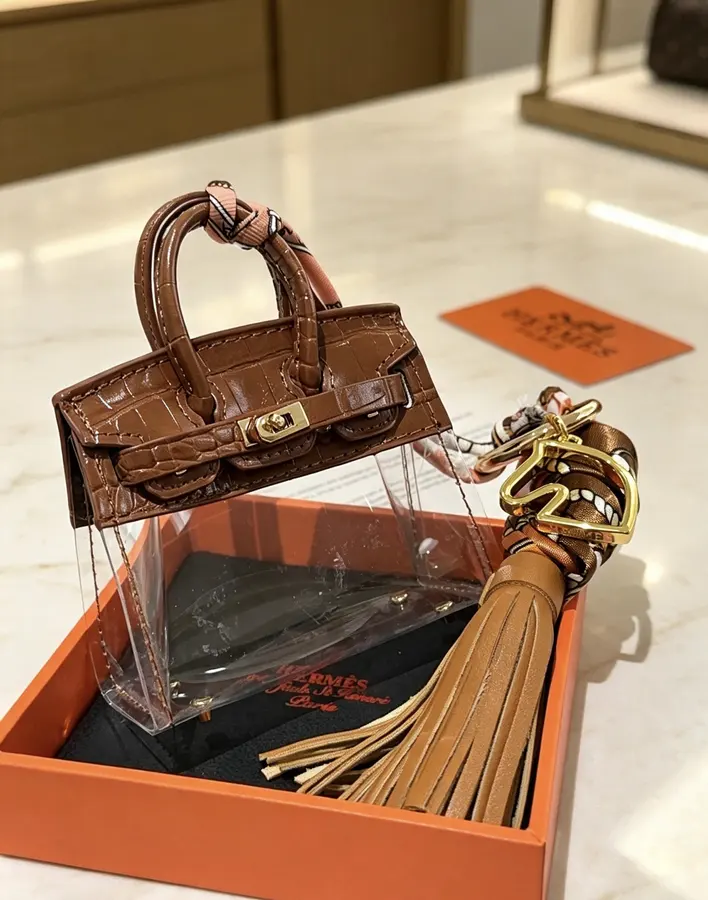 エルメス(HERMÈS) キーリング メタル 男女兼用|新品 411152B0の商品画像