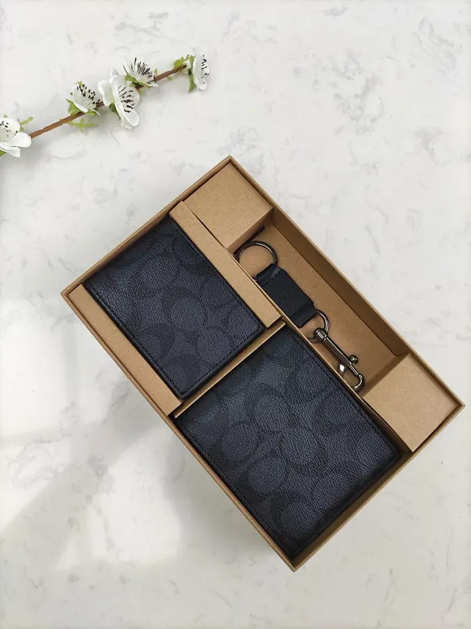 コーチ（COACH） コンパクト ミニ財布 レディース｜新品 41C9C6B4