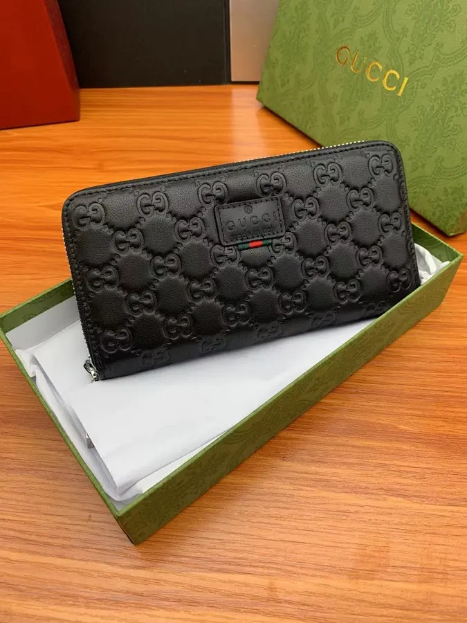 グッチ（GUCCI） ロングウォレット レザー メンズ｜新品 422329FD