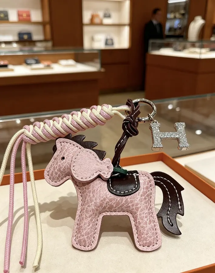 エルメス（HERMÈS） キーホルダー 新品 男女兼用 メタル｜430C2ABC