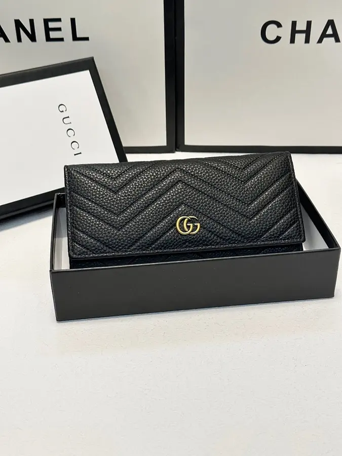 グッチ（GUCCI） ロングウォレット 新品 レディース 収納しやすい｜44902180