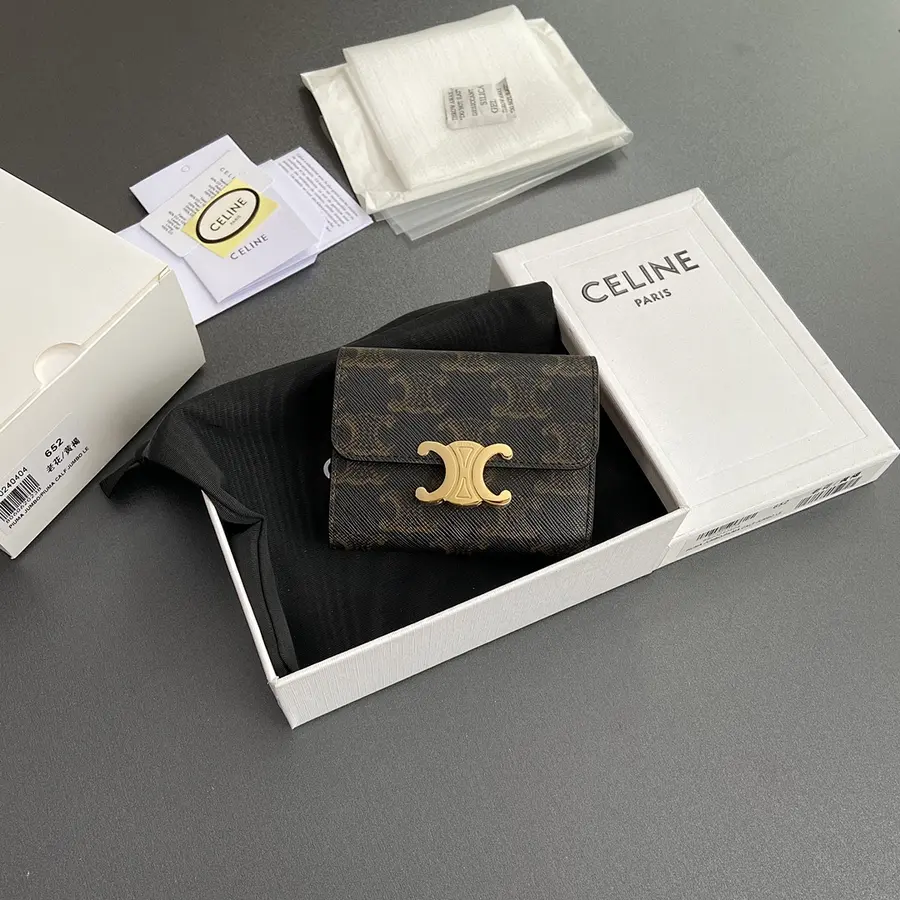 CELINE セリーヌ（CELINE） ミニ財布 新品 レディース 持ち歩きやすい｜485E1162
