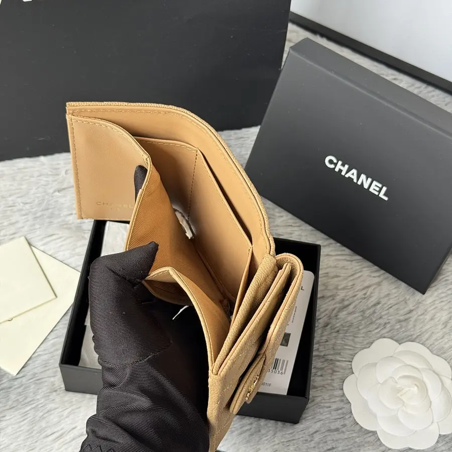シャネル（CHANEL） レディース コンパクト財布 コンパクト｜新品 4929C02D