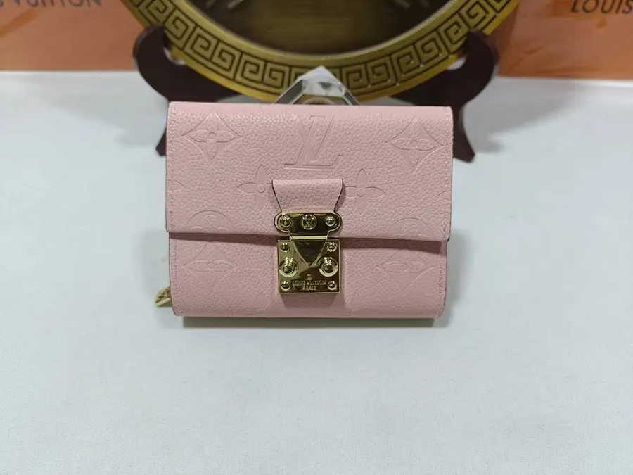 ルイ・ヴィトン（LOUIS VUITTON） コンパクト財布 新品 レディース 持ち歩きやすい｜4A13F31F