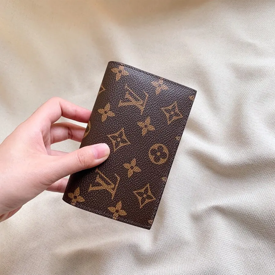 ルイ・ヴィトン(LOUIS VUITTON) カードケース 新品 レディース レザー|4BBF0501の商品画像