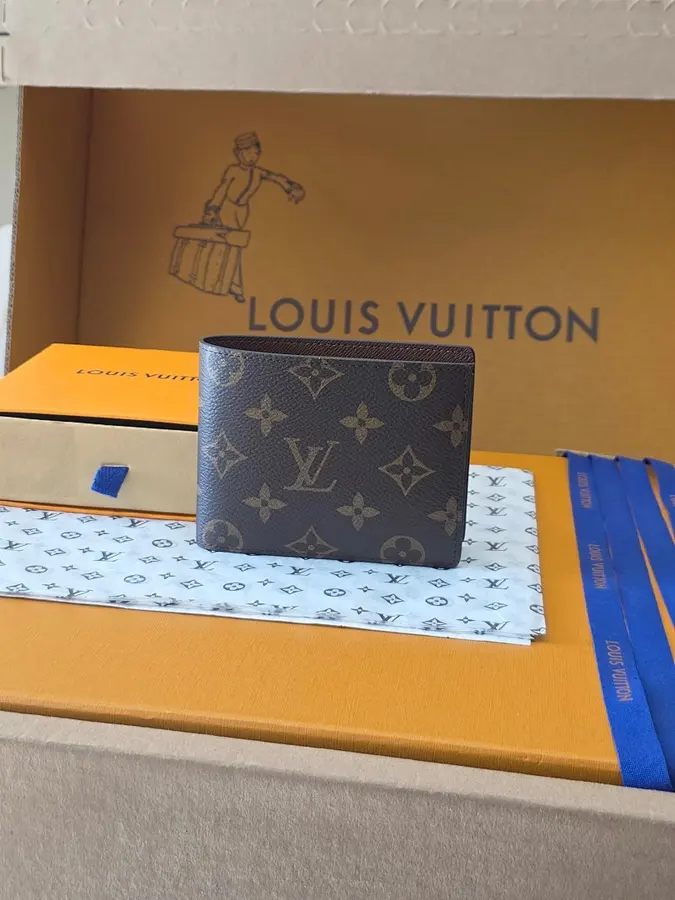 ルイ・ヴィトン（LOUIS VUITTON） メンズ コンパクト財布 持ち歩きやすい｜新品 4BC04410の商品画像