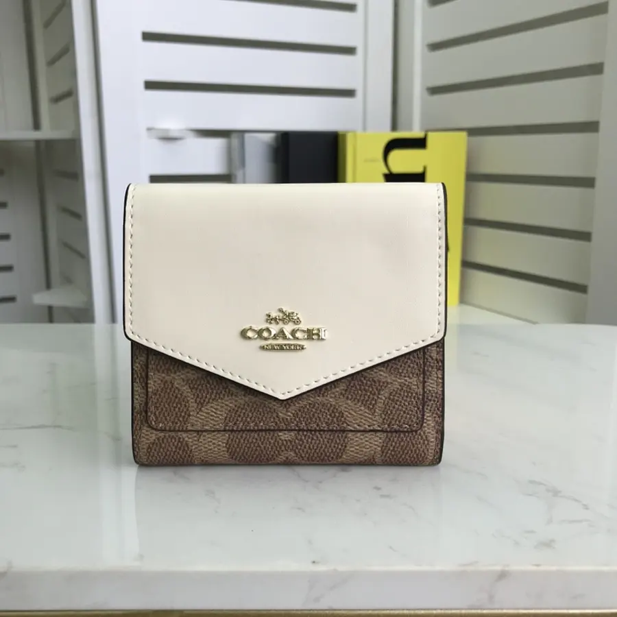 コーチ（COACH） ミニ財布 新品 レディース レザー｜4DEC4E69