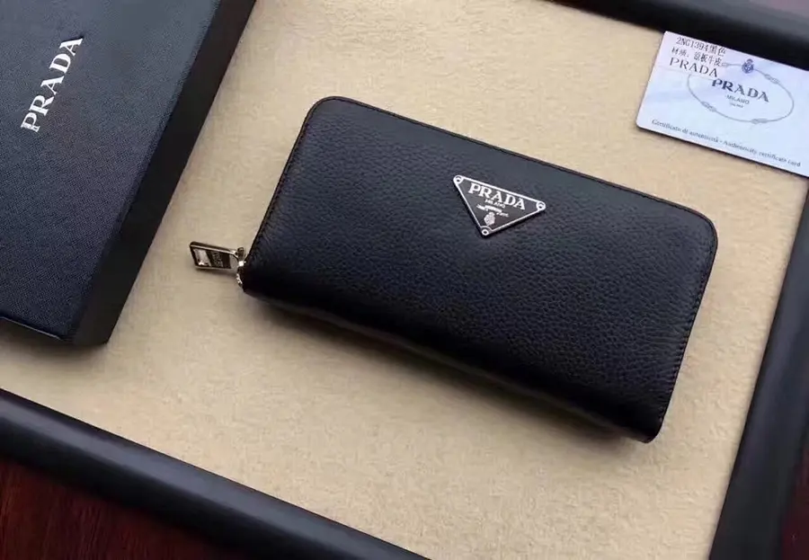 プラダ（PRADA） メンズ ウォレット デイリー向け｜新品 4F6DB105の商品画像