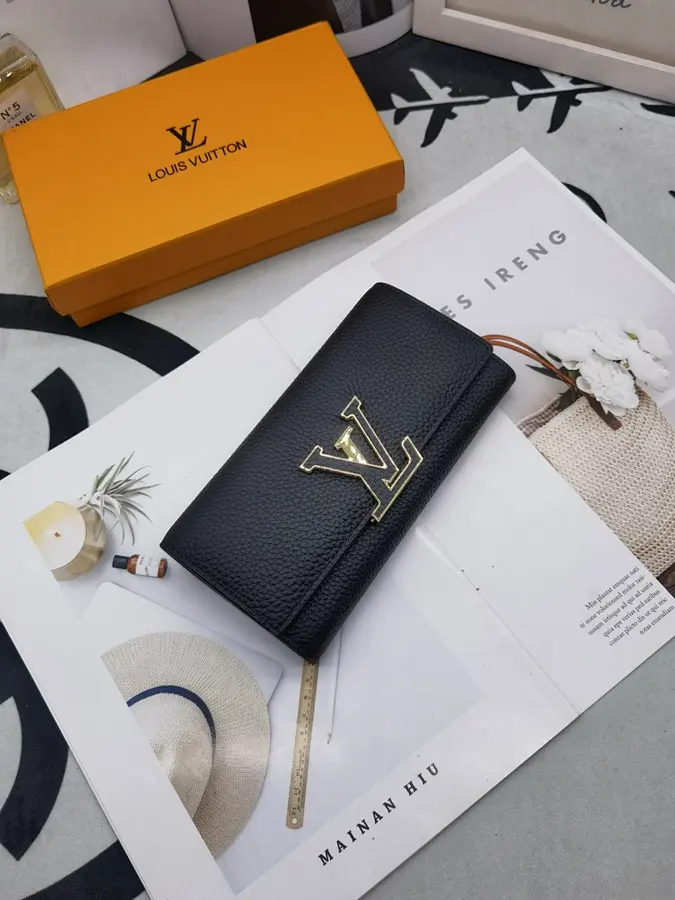 ルイ・ヴィトン（LOUIS VUITTON） ロングウォレット 収納しやすい レディース｜新品 4F7B4523