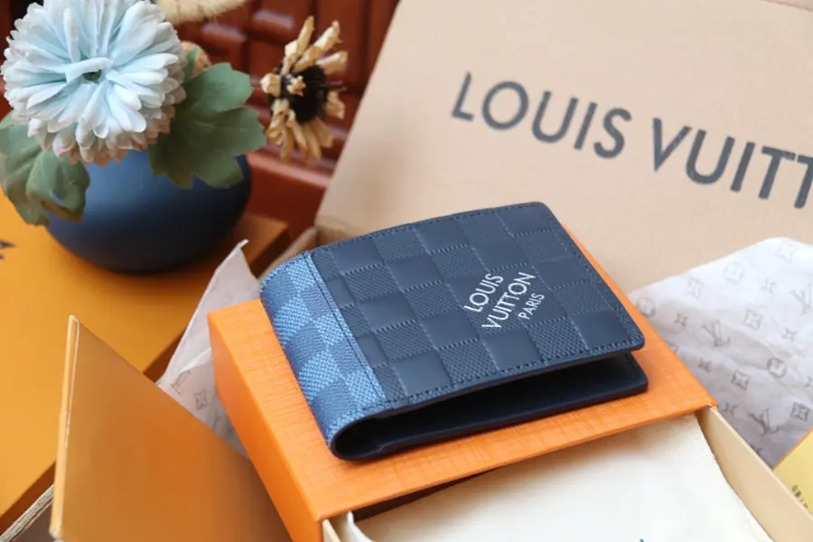 ルイ・ヴィトン（LOUIS VUITTON） ミニ財布 コンパクト メンズ｜新品 4F7BE65A