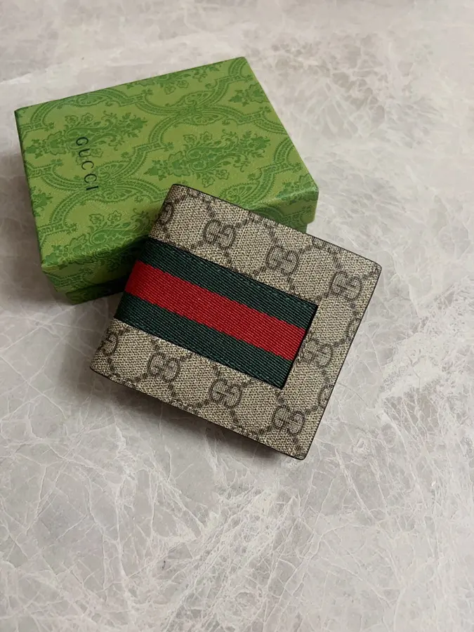 グッチ（GUCCI） コンパクト財布 新品 メンズ コンパクト｜50B080C3
