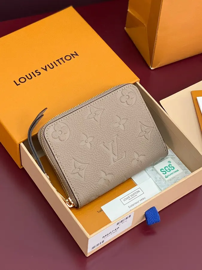ルイ・ヴィトン（LOUIS VUITTON） レディース 小銭入れ レザー｜新品 50C97E48
