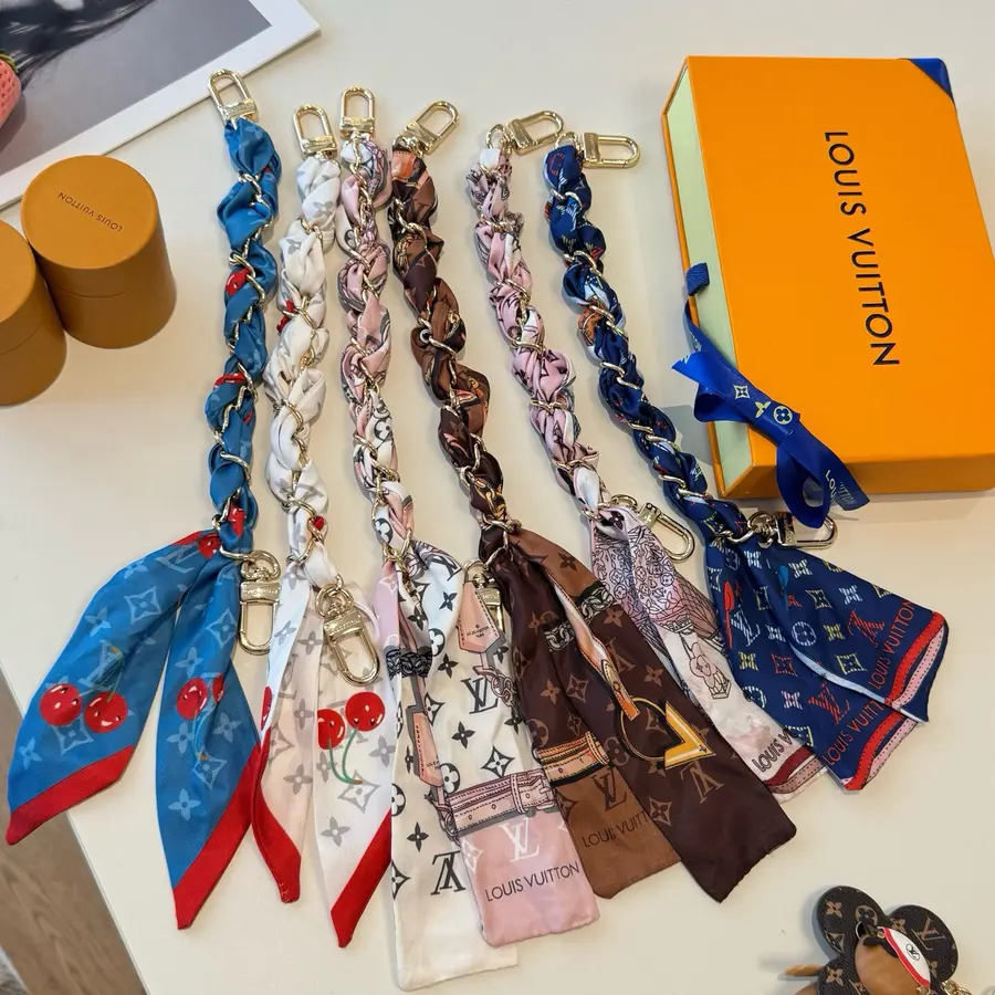 ルイ・ヴィトン（LOUIS VUITTON） キーケース レザー 男女兼用｜新品 50ED3096