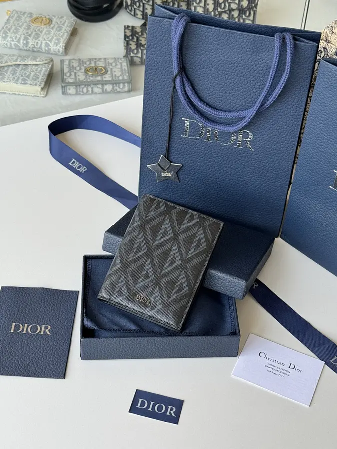 ディオール（DIOR） レザー パスポートホルダー レディース｜新品 545442B5