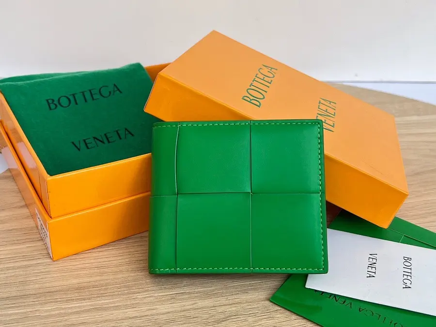 ボッテガ・ヴェネタ(BOTTEGA VENETA) 財布 新品 メンズ レザー|590A20D2の商品画像