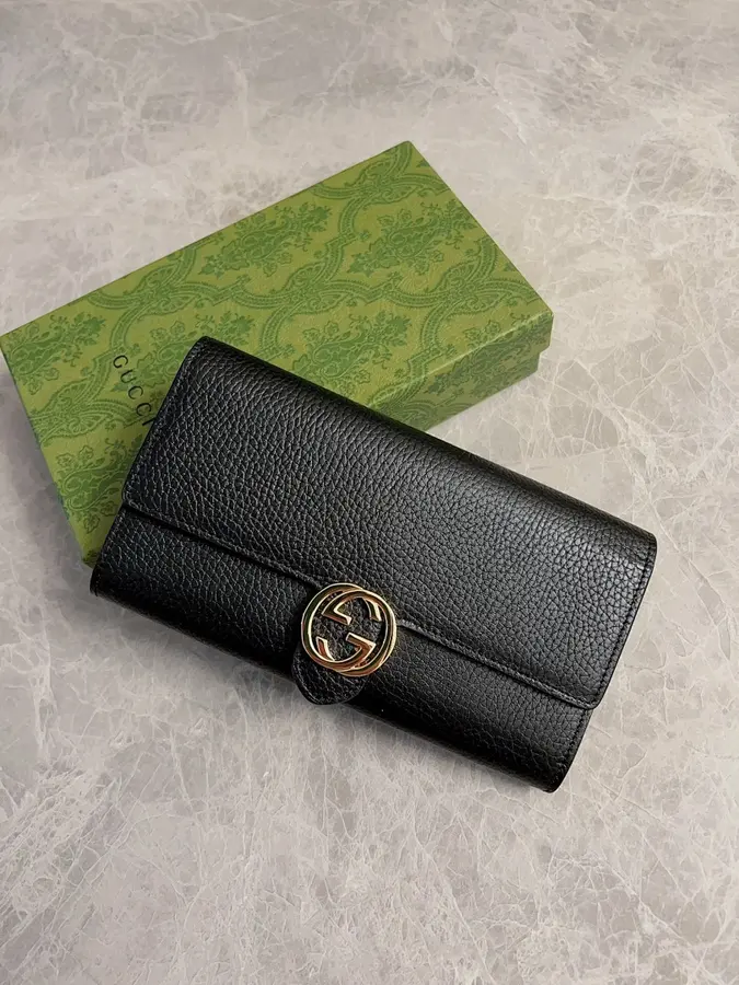 グッチ（GUCCI） レディース ロングウォレット ロングタイプ｜新品 5A181635