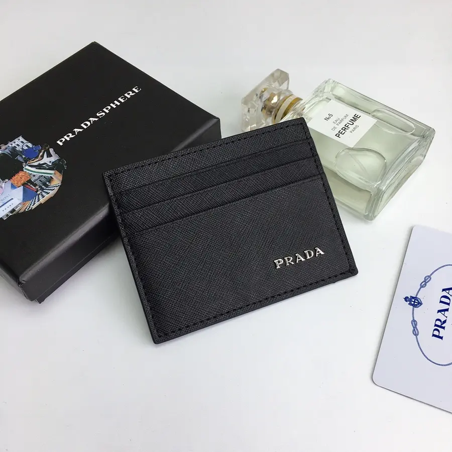 プラダ（PRADA） カードホルダー 新品 男女兼用 コンパクト｜5D6196DF
