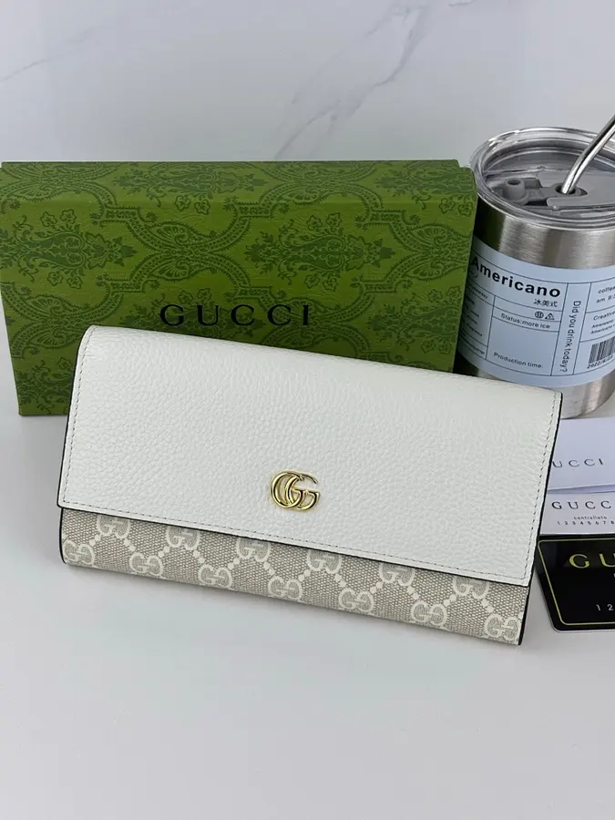 グッチ（GUCCI） ロングウォレット 新品 レディース 収納しやすい｜5EA756A8