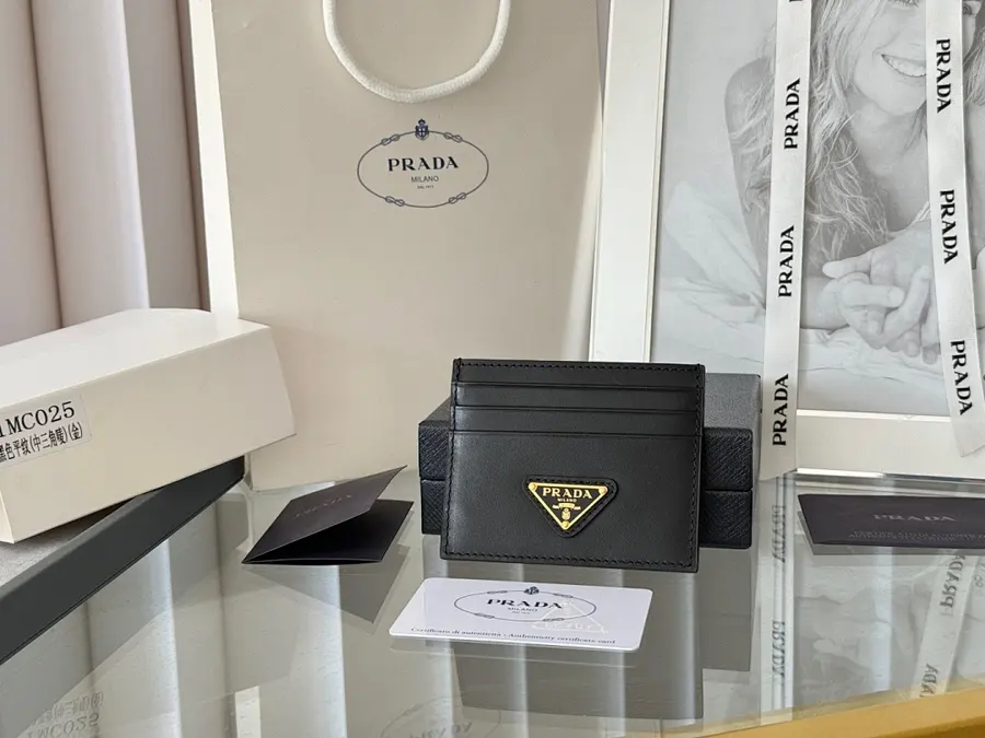 PRADA プラダ(PRADA) 男女兼用 カードケース スリム|新品 5F447241