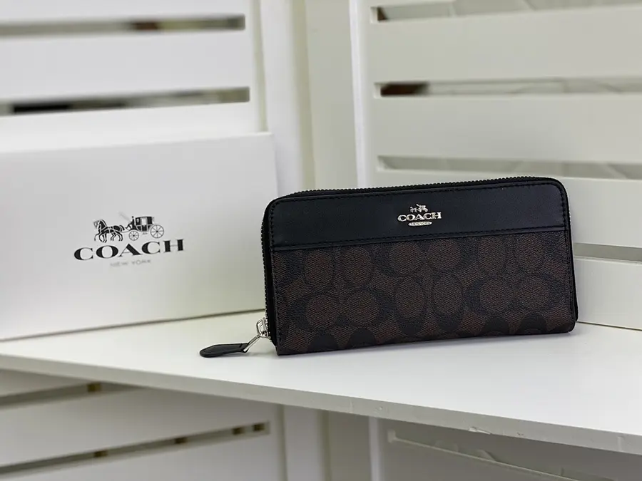 コーチ(COACH) ロングウォレット ロングタイプ レディース|新品 64204124の商品画像