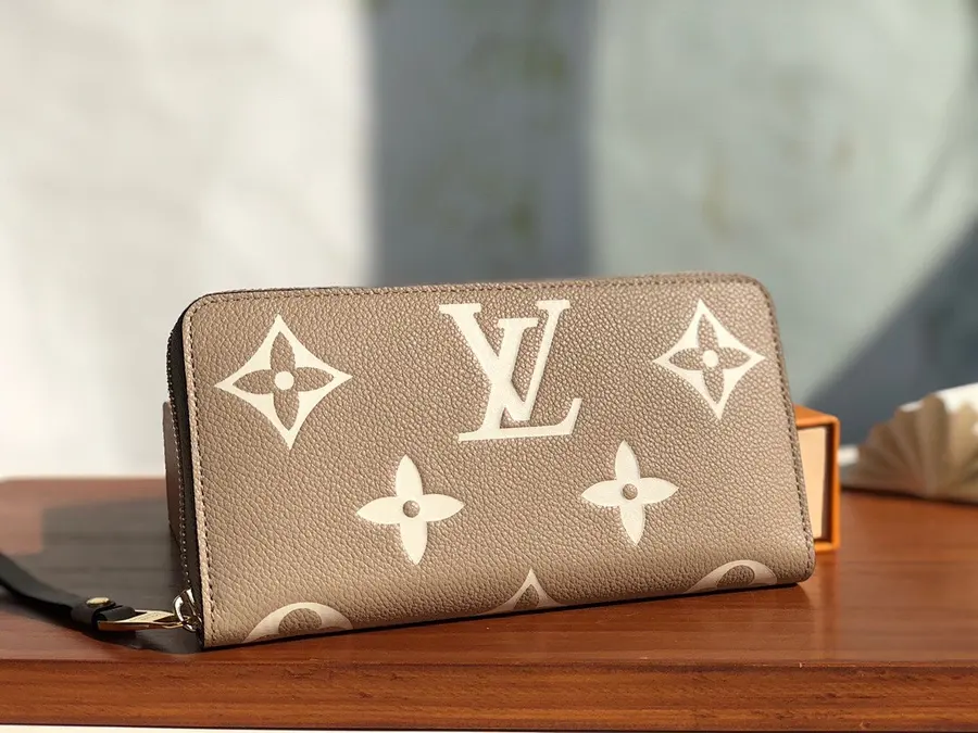 ルイ・ヴィトン（LOUIS VUITTON） 長財布 新品 メンズ ロングタイプ｜650CA43F