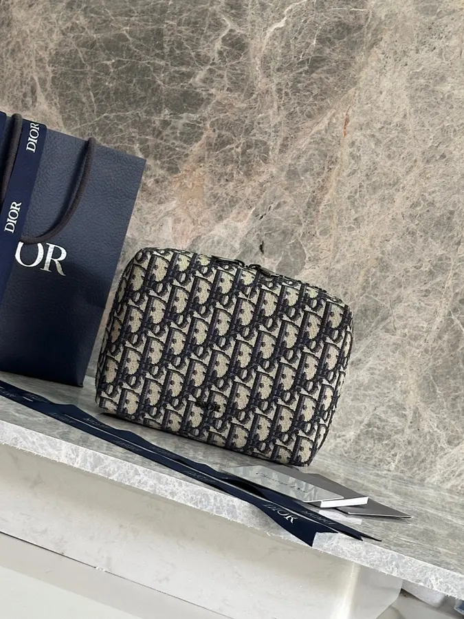 ディオール(DIOR) レザー クラッチバッグ メンズ|新品 653D010Bの商品画像