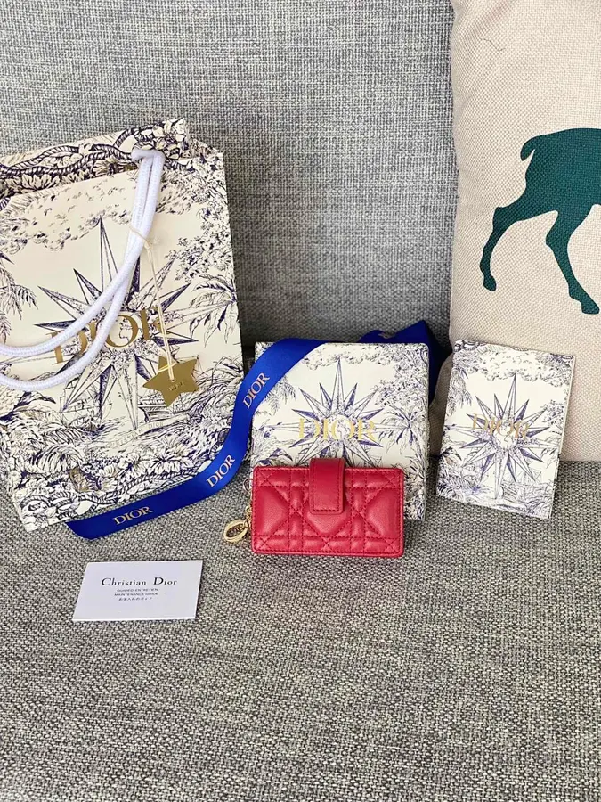 ディオール(DIOR) レディース カードケース レザー|新品 65E6C9C5の商品画像