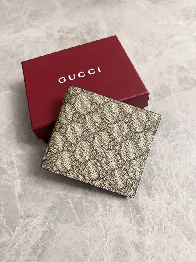 グッチ(GUCCI) コンパクト財布 コンパクト レディース|新品 67B68C42の商品画像