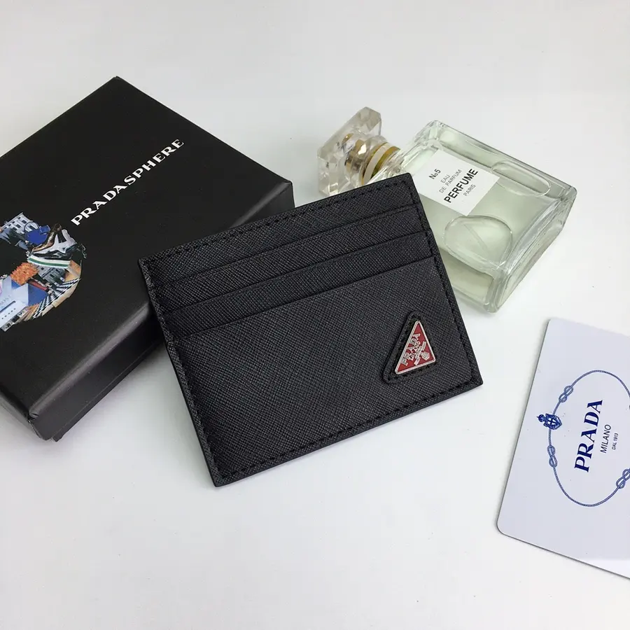プラダ(PRADA) 男女兼用 カードホルダー スリム|新品 67FE4499の商品画像