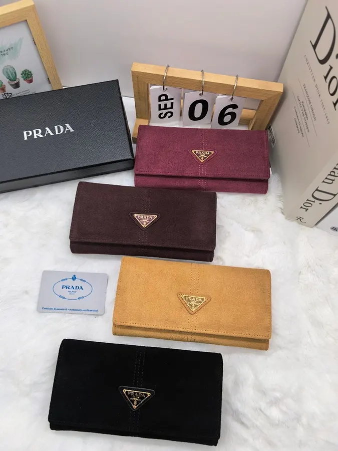 PRADA プラダ(PRADA) レザー 長財布 レディース|新品 687FB5F5