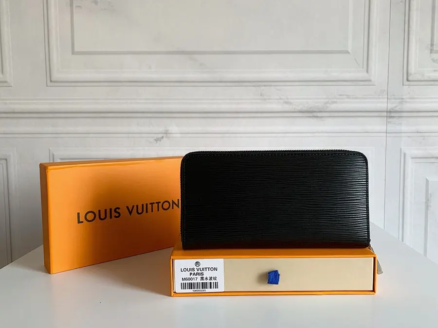ルイ・ヴィトン（LOUIS VUITTON） ウォレット 新品 レディース レザー｜68915833