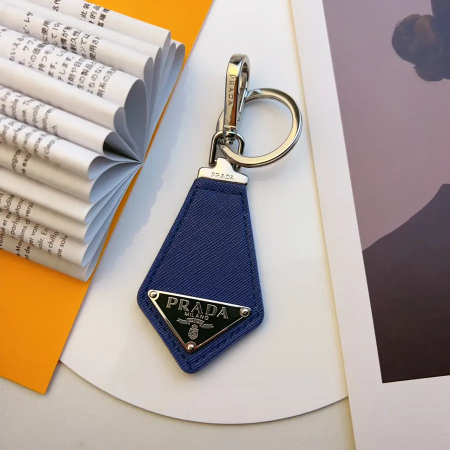 プラダ(PRADA) キーリング 新品 男女兼用 メタル|69BF3E42の商品画像