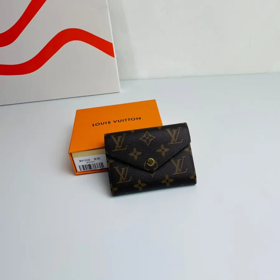 ルイ・ヴィトン（LOUIS VUITTON） コンパクト財布 レザー レディース｜新品 6D247604