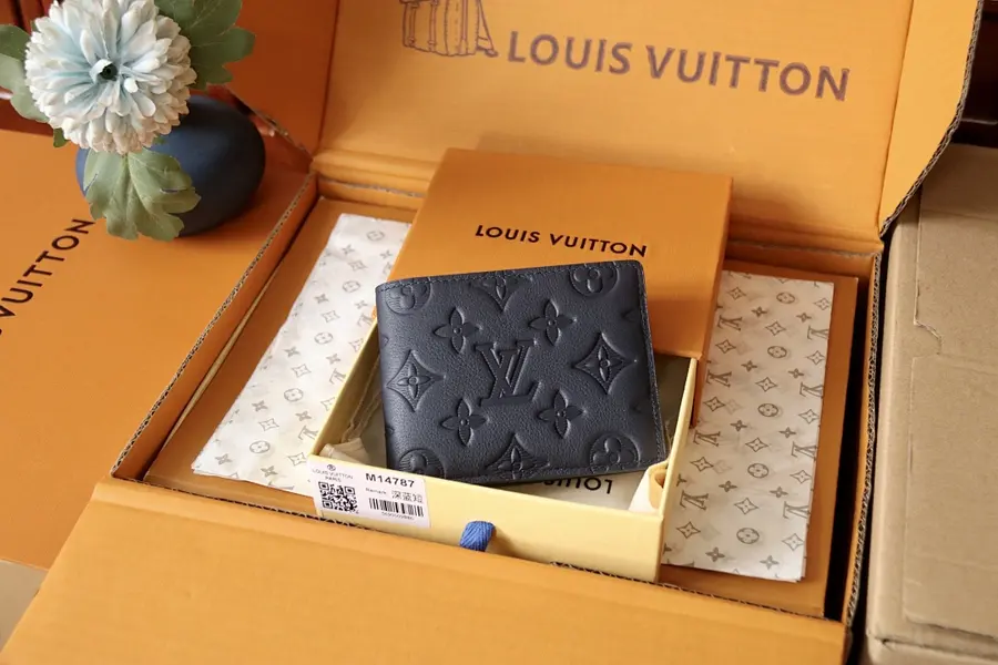 ルイ・ヴィトン（LOUIS VUITTON） メンズ コンパクト財布 レザー｜新品 6DCDA1CDの商品画像