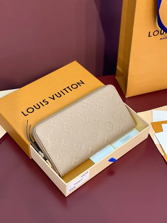 ルイ・ヴィトン（LOUIS VUITTON） ロングウォレット 新品 レディース ロングタイプ｜6E6CF69Aの商品画像