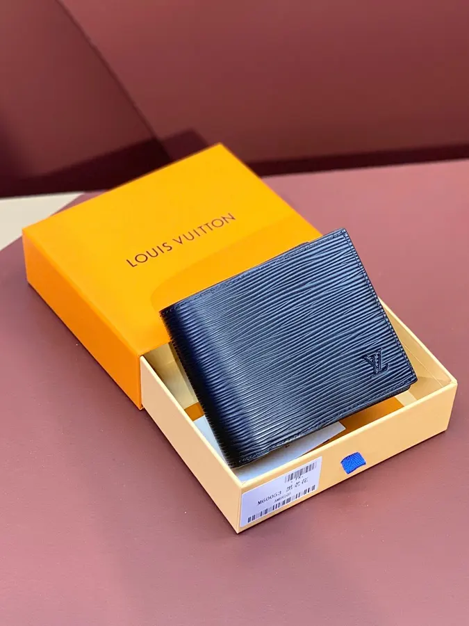 ルイ・ヴィトン（LOUIS VUITTON） コンパクト財布 コンパクト レディース｜新品 6F125FA3の商品画像