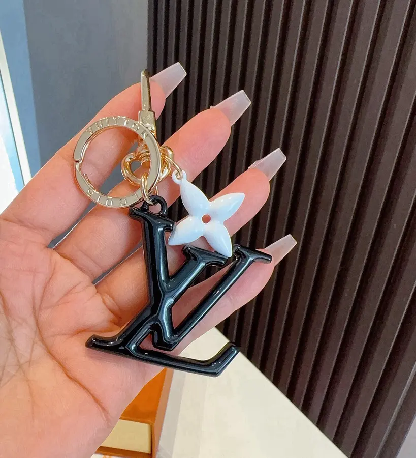 ルイ・ヴィトン（LOUIS VUITTON） 男女兼用 キーケース コンパクト｜新品 6FEF021D
