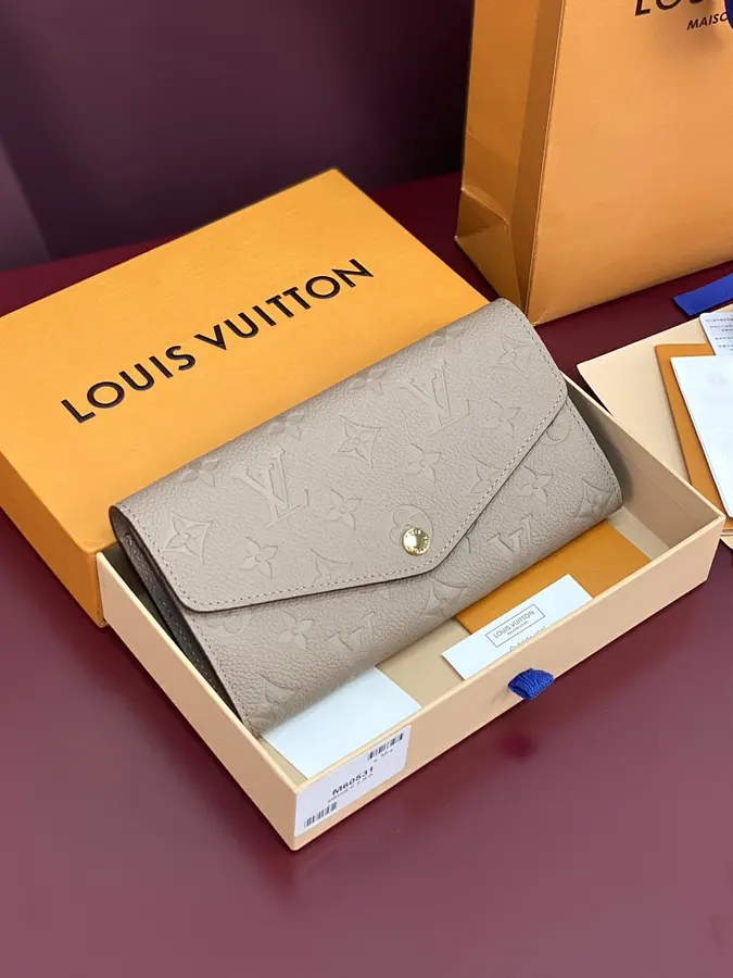 ルイ・ヴィトン（LOUIS VUITTON） 長財布 新品 レディース レザー｜720C93EC