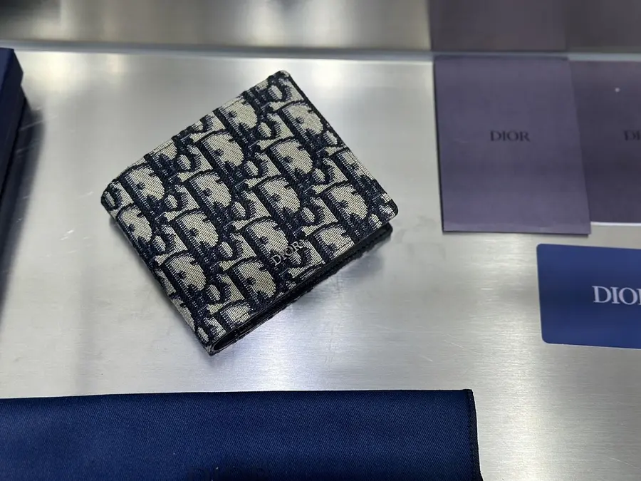ディオール（DIOR） コンパクト財布 レザー メンズ｜新品 73C61DDE