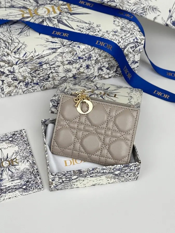 ディオール（DIOR） レディース 財布 レザー｜新品 75724237