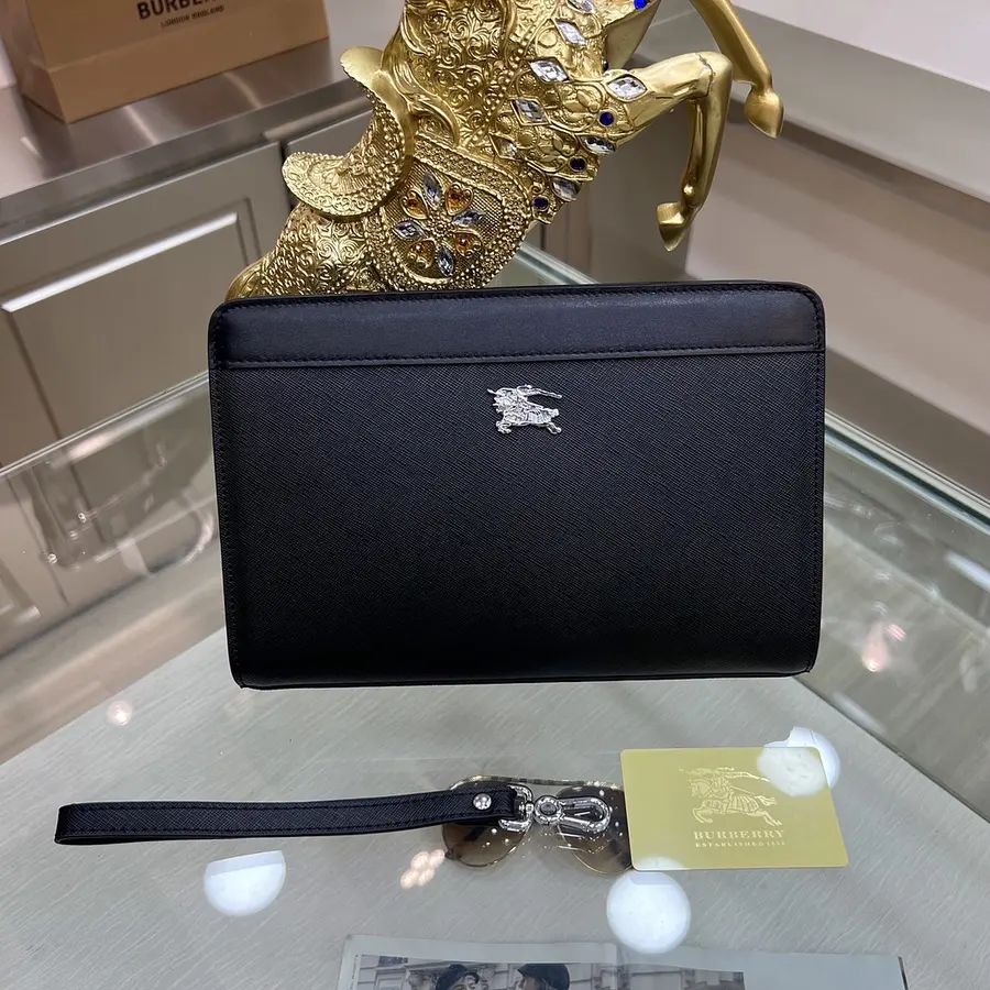 BURBERRY バーバリー（BURBERRY） レザー クラッチバッグ メンズ｜新品 7F03C80F