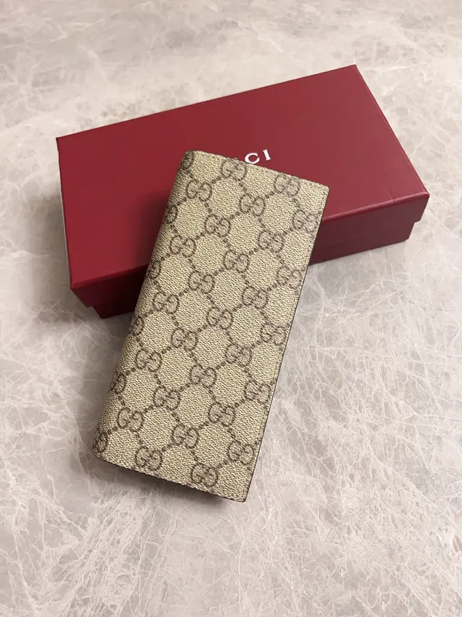 グッチ(GUCCI) ロングウォレット 収納しやすい レディース|新品 7FA4E7F8の商品画像