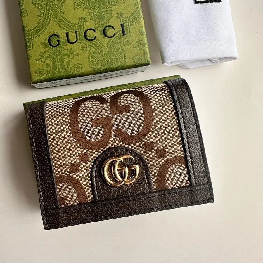 グッチ(GUCCI) コンパクト財布 新品 レディース 持ち歩きやすい|805A3FDDの商品画像