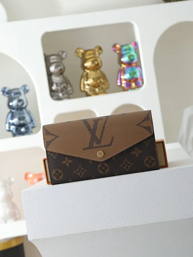 ルイ・ヴィトン（LOUIS VUITTON） レディース 長財布 ロングタイプ｜新品 837E01F2