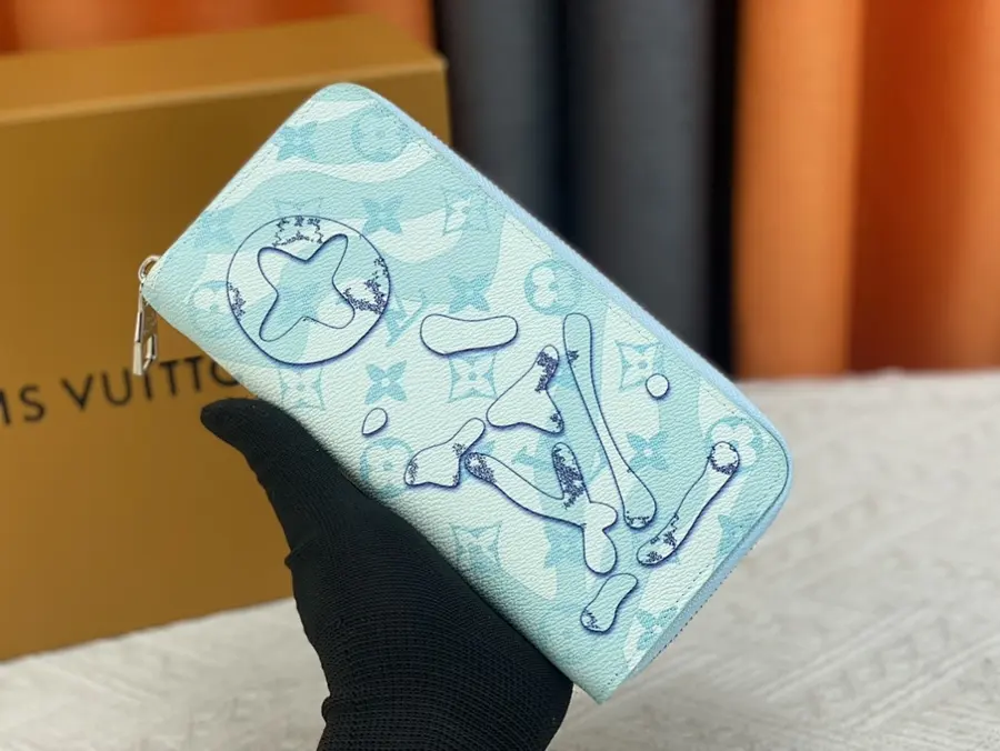 ルイ・ヴィトン（LOUIS VUITTON） ロングタイプ ロングウォレット レディース｜新品 84F82ECA