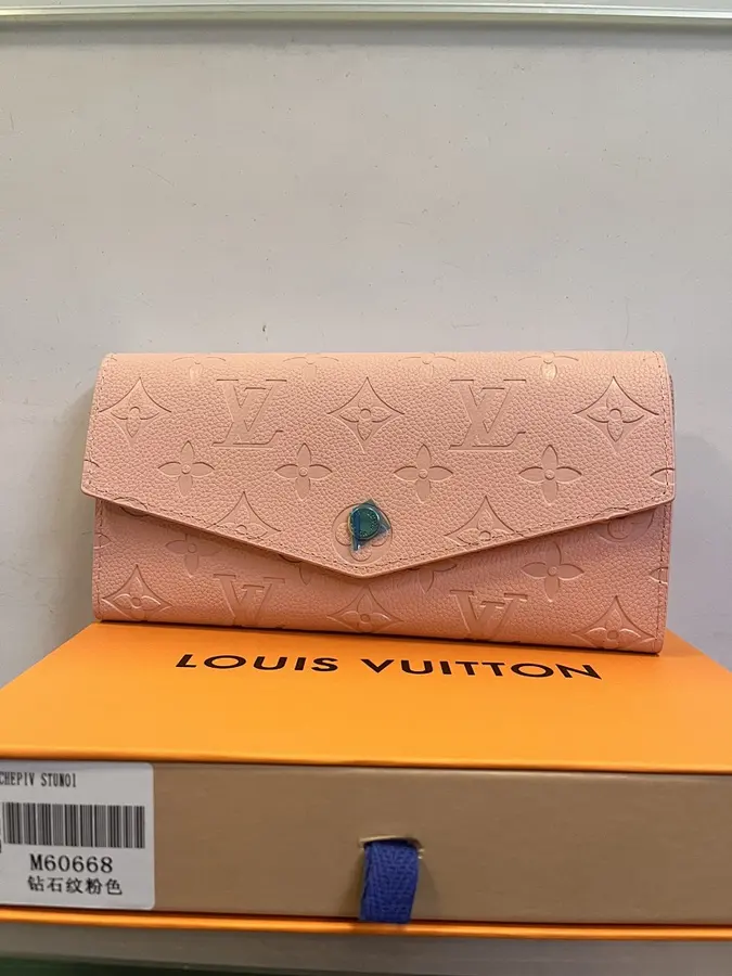 ルイ・ヴィトン（LOUIS VUITTON） レディース 長財布 収納しやすい｜新品 85FC3098