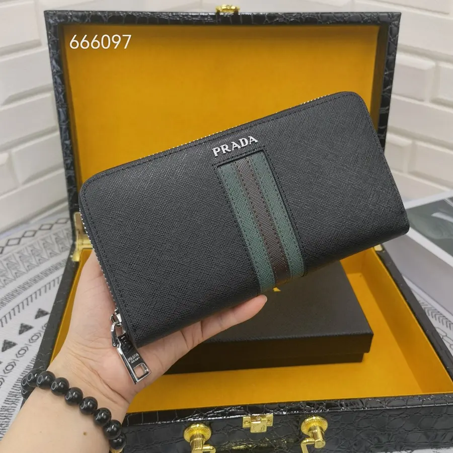 プラダ（PRADA） レザー ウォレット メンズ｜新品 8679132B
