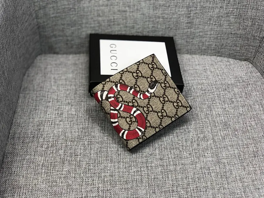 グッチ（GUCCI） メンズ コンパクト財布 コンパクト｜新品 881BB711