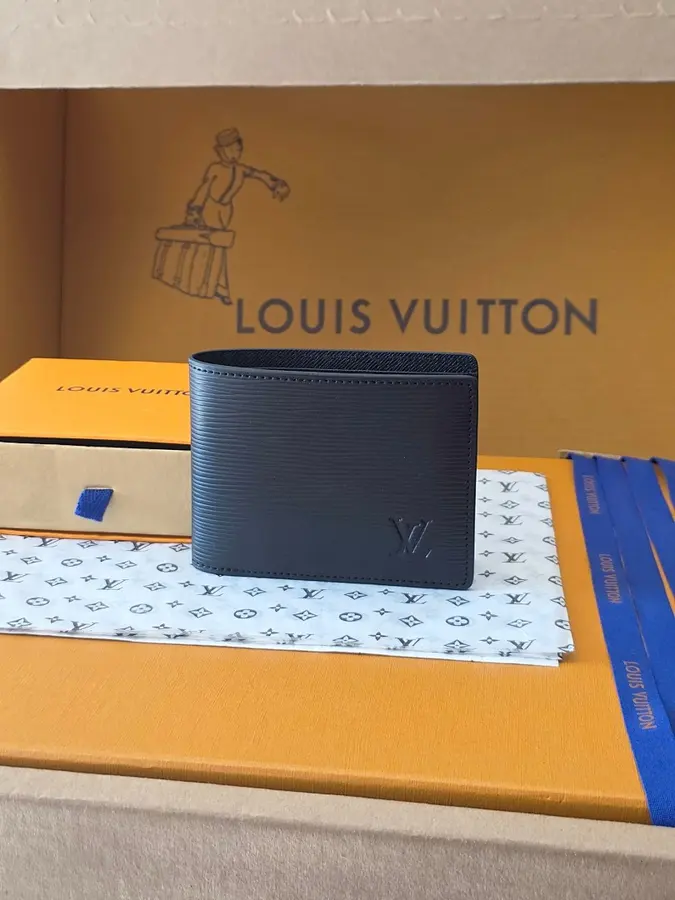 ルイ・ヴィトン（LOUIS VUITTON） メンズ ミニ財布 持ち歩きやすい｜新品 88213D87