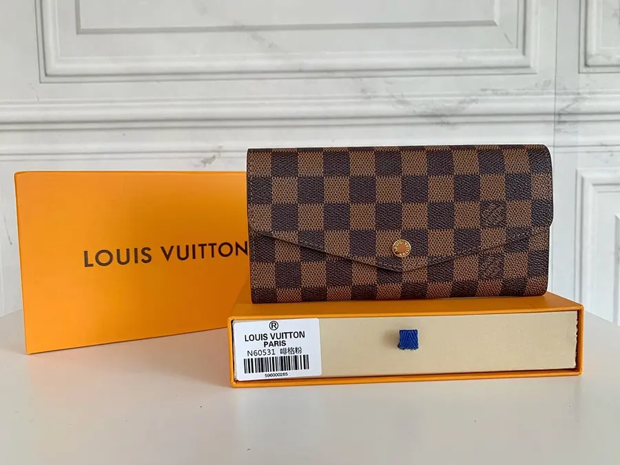 ルイ・ヴィトン（LOUIS VUITTON） レディース 財布 レザー｜新品 88504670の商品画像